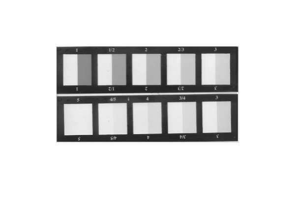 Thước xám AATCC đánh giá sự dây màu và thay đổi màu